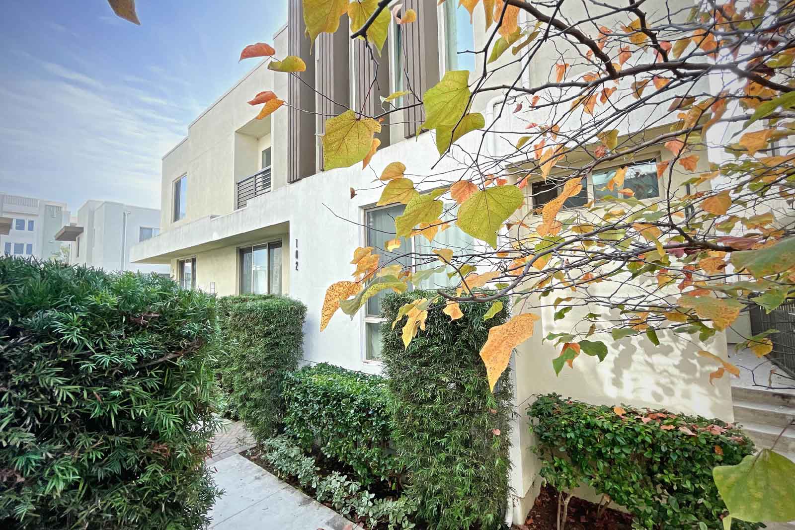 12921 MISSION AVE #102 IN THREE SIXTY