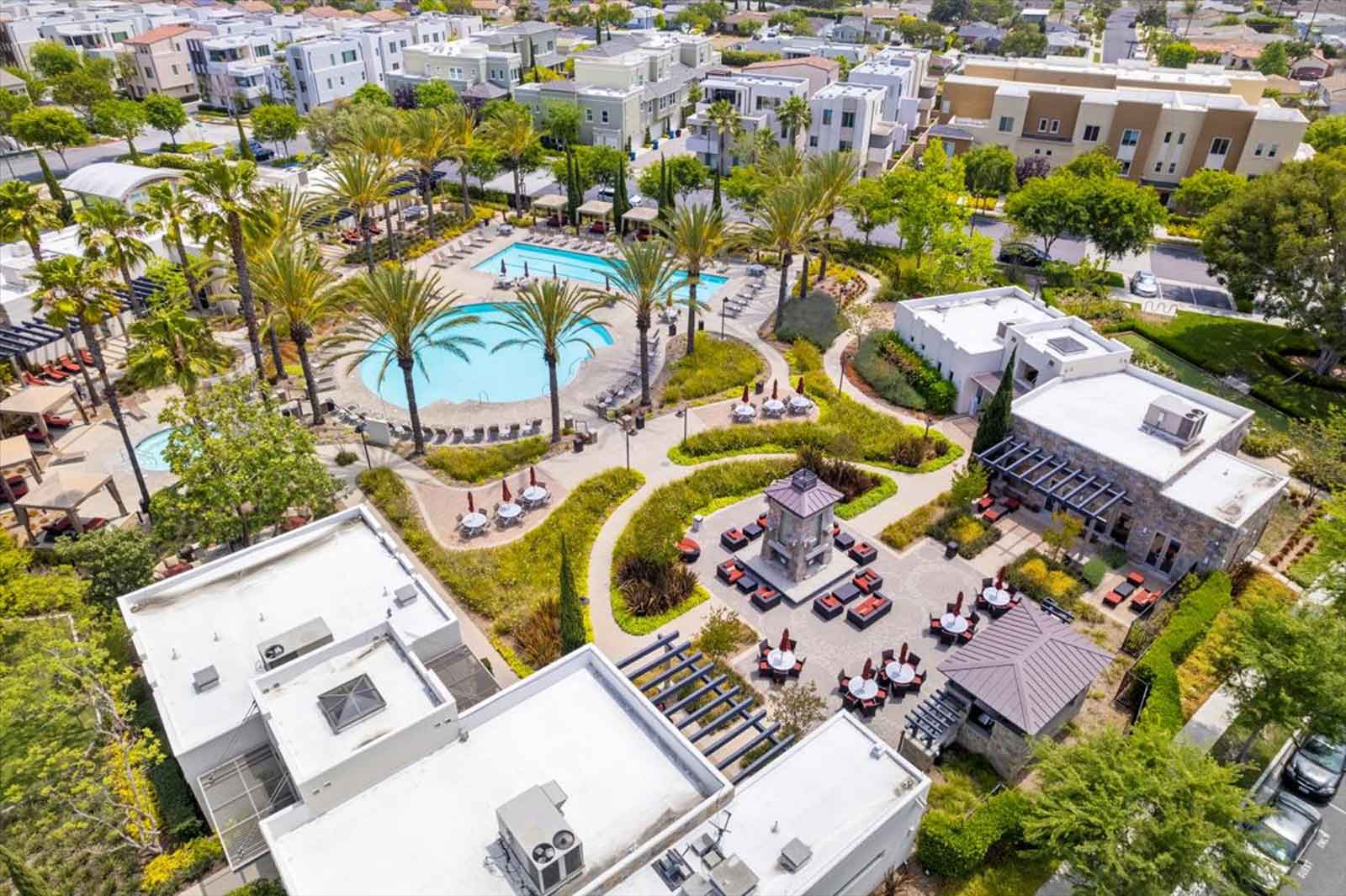 2225 Curtis Redondo Beach dining room