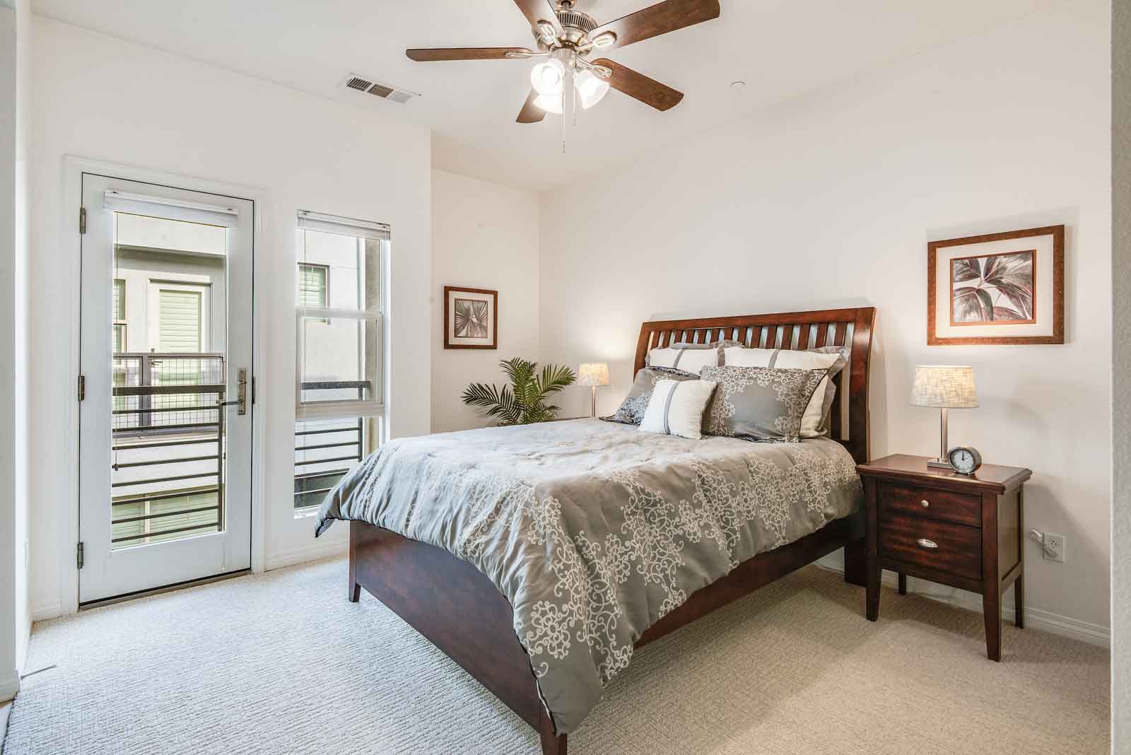 2225 Curtis Redondo Beach kitchen